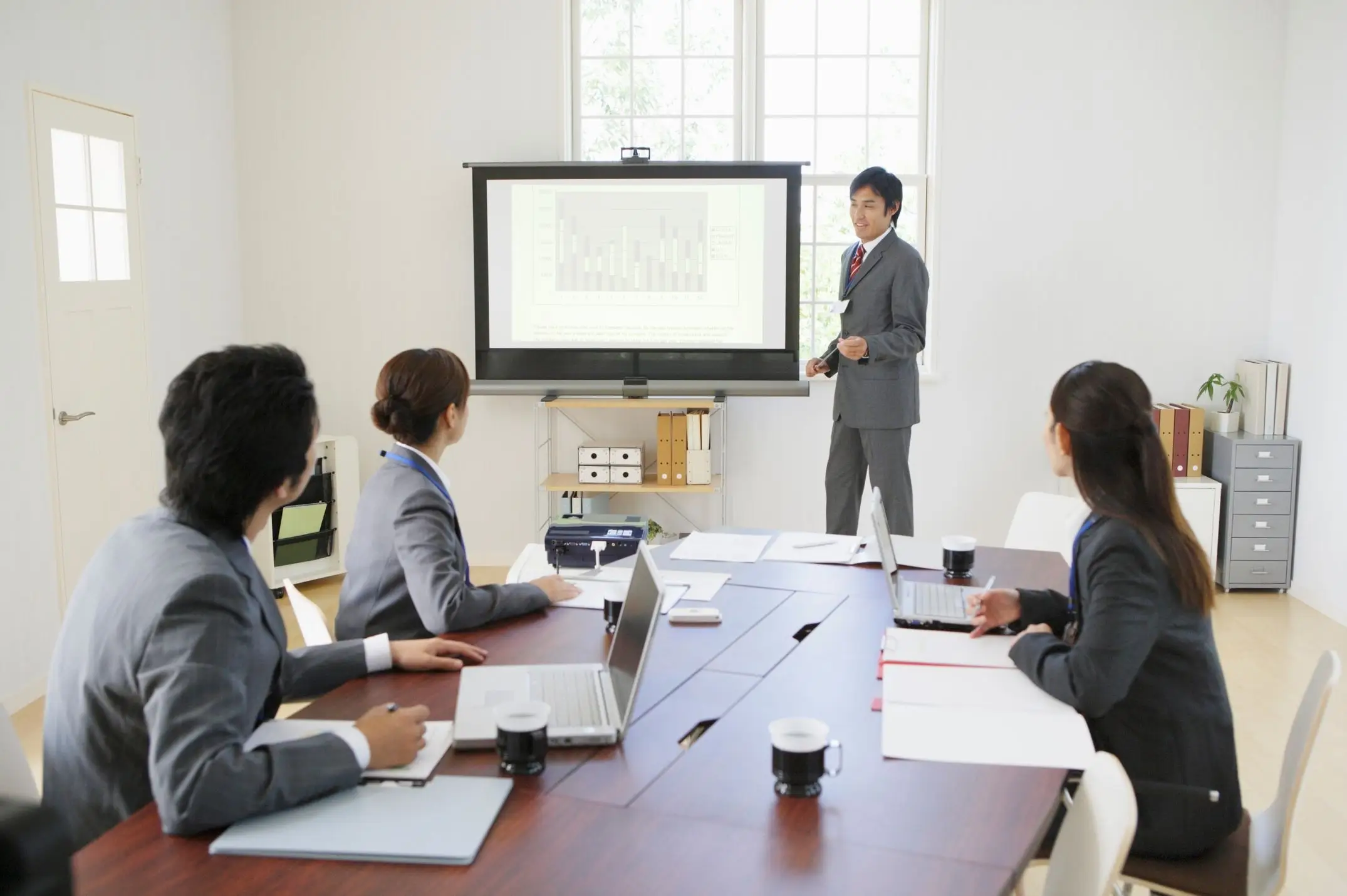 安全な環境下でリモートワークを!中小企業のためのDXお悩み相談所